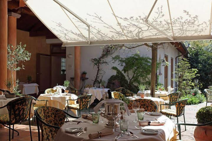 Hotel-Restaurant Adler Лар Екстериор снимка