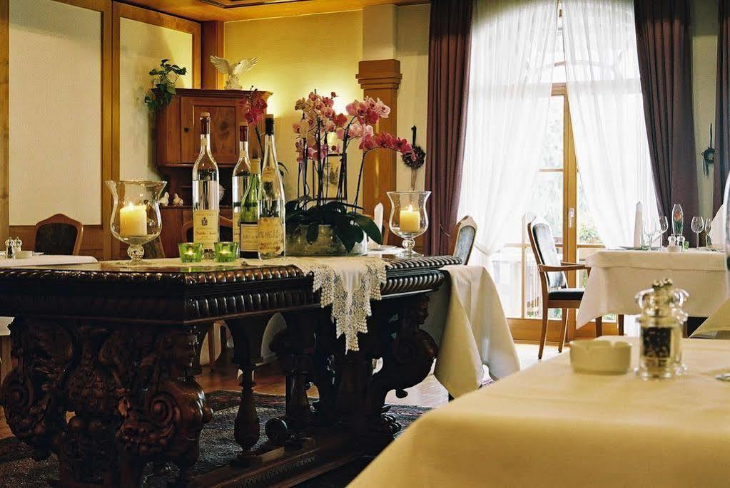 Hotel-Restaurant Adler Лар Екстериор снимка